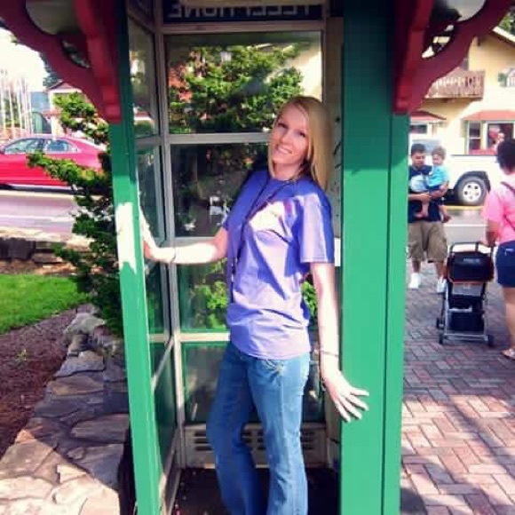 Meet your Posher, Jenny - Picture 3 of 8